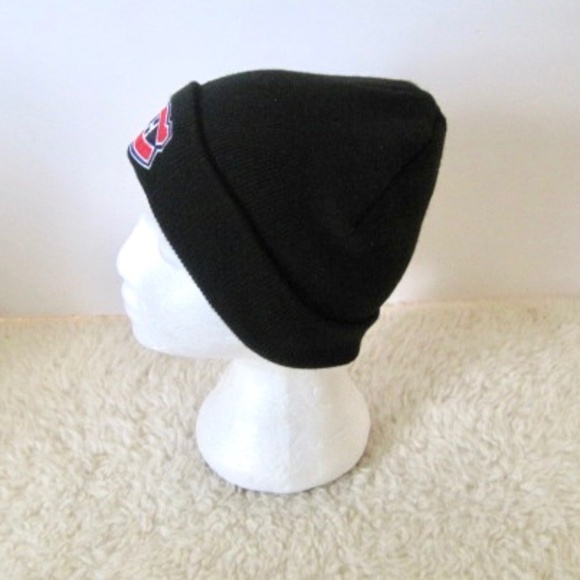 Montreal Canadians NHL Cuff Knit Beanie - Picture 2 of 7